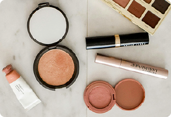 実践型パーソナルカラー診断サロンstyleRELIERのコスメ診断について詳しくご案内しています。